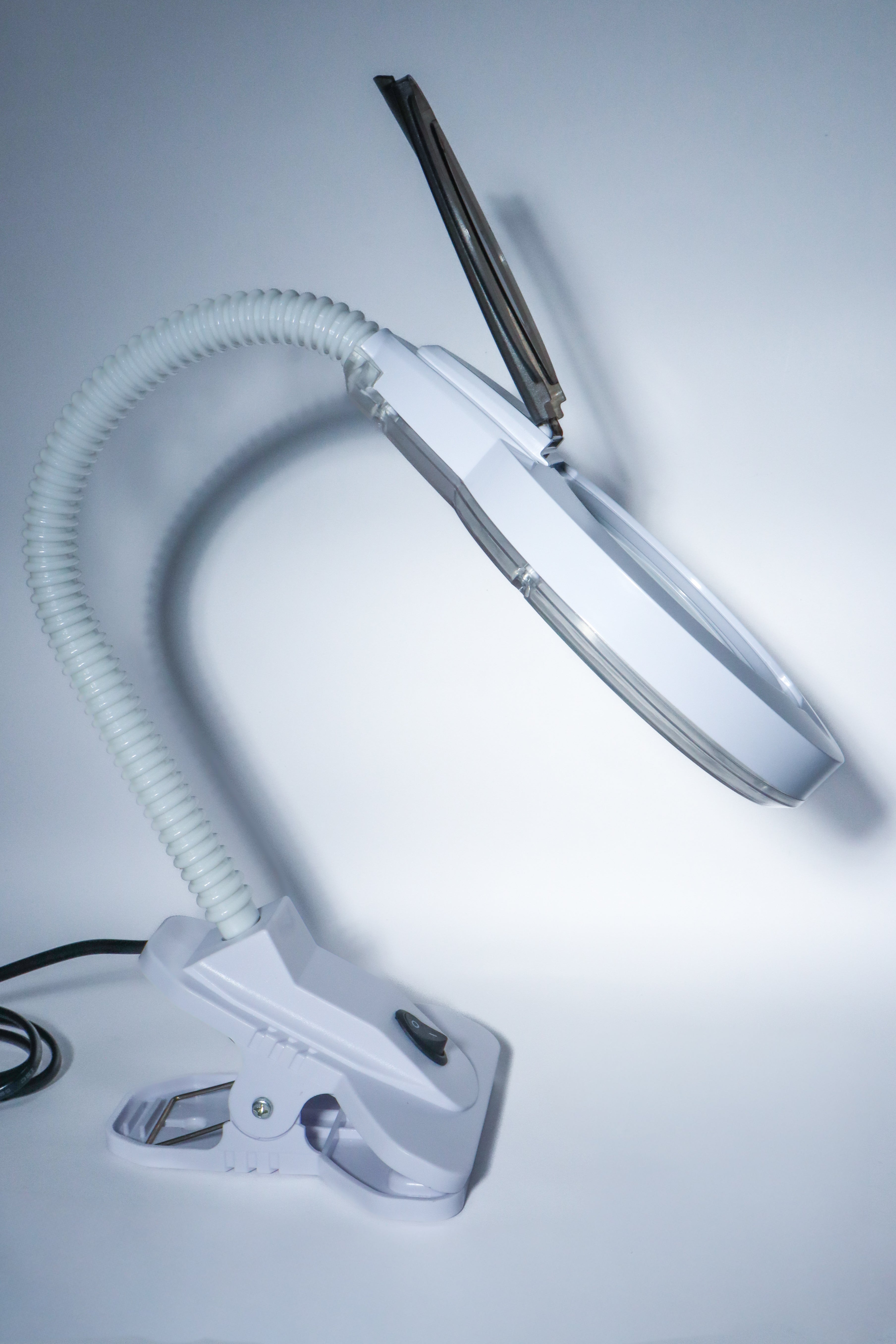 Lampara lupa portátil