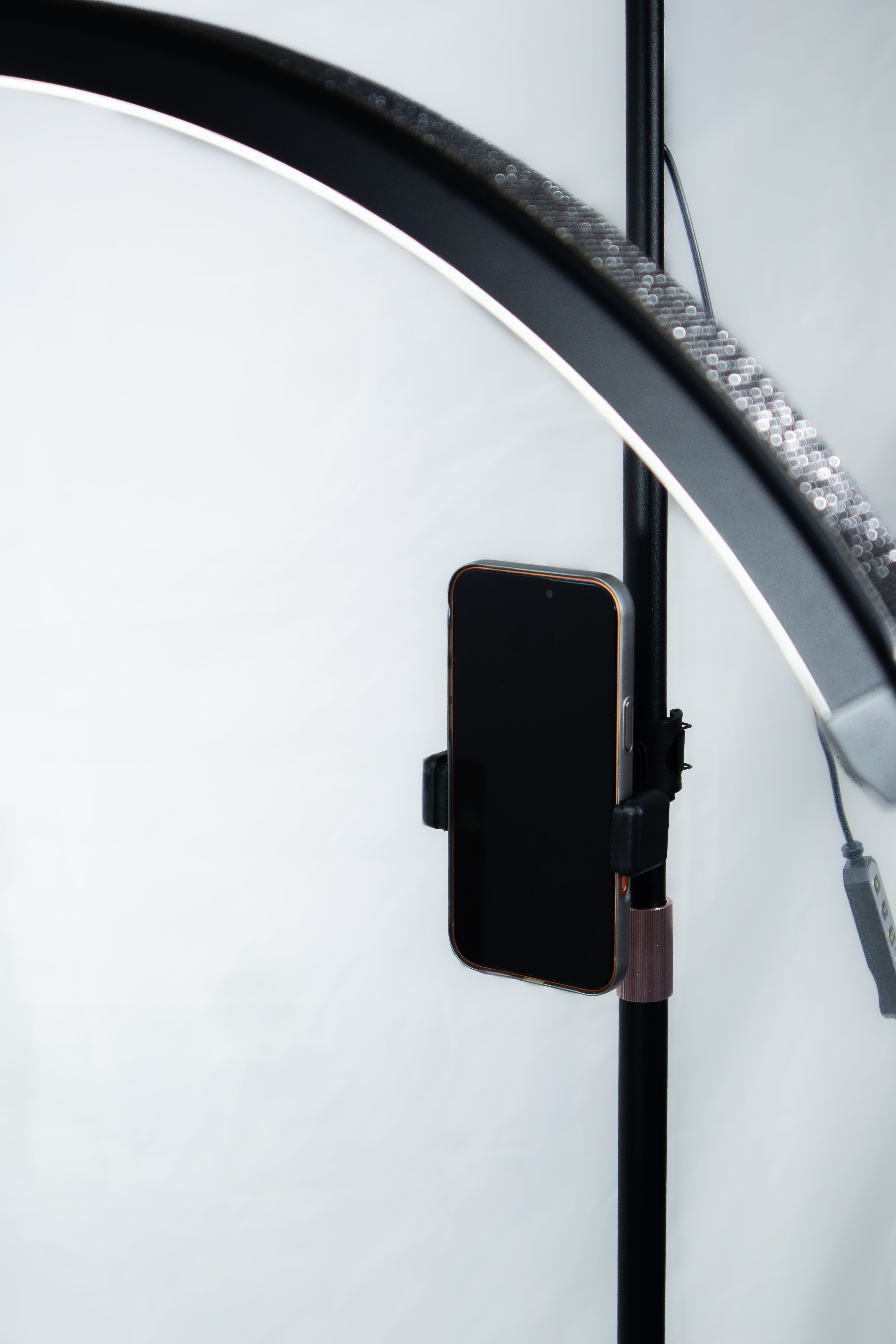 Lampara media luna con brillos